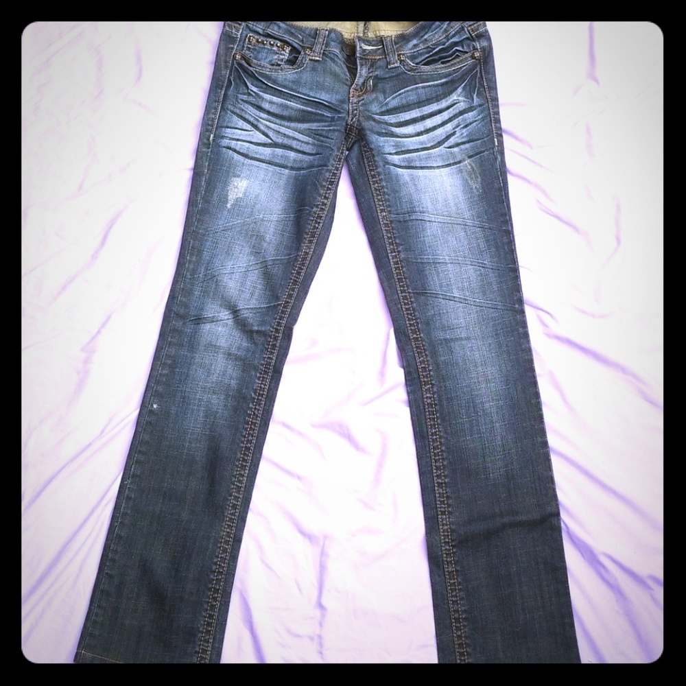Request Jeans